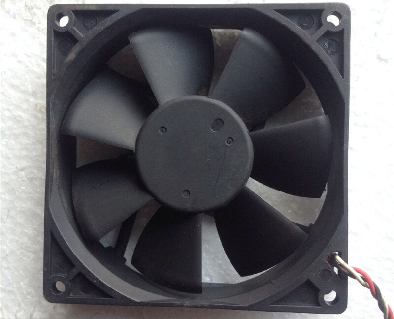 Delta 9025 dc12v 0.6a 7.2w afb 0912vh f1588 dobbelte kuglelejer 3 ledninger køleventilator 3700 rpm 67.8 cfm luftblæser