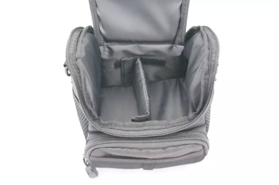 IZONIX Medium Camera Case Bag For Panasonic DMC-FZ70 FZ72 FZ200 LZ30 FZ300 FZ80 FZ82 - Black