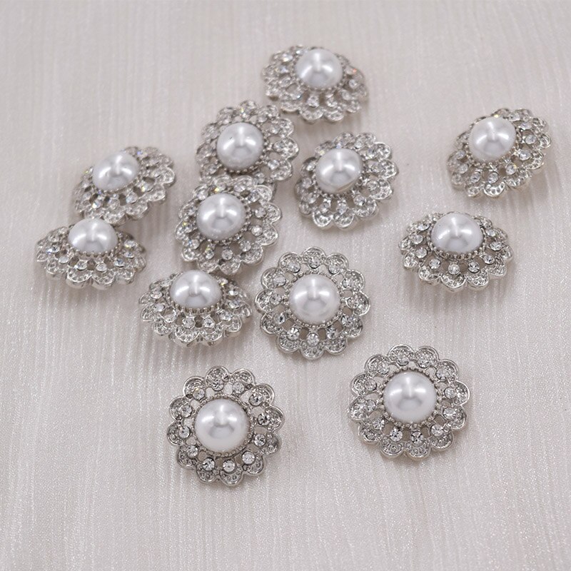 10 Stks/pak Bloemvorm Pearl Rhinestone Knoppen Kleding Jas Trui Snap Decoratieve Witte Crystal Ronde Diy Bruiloft Accessoire