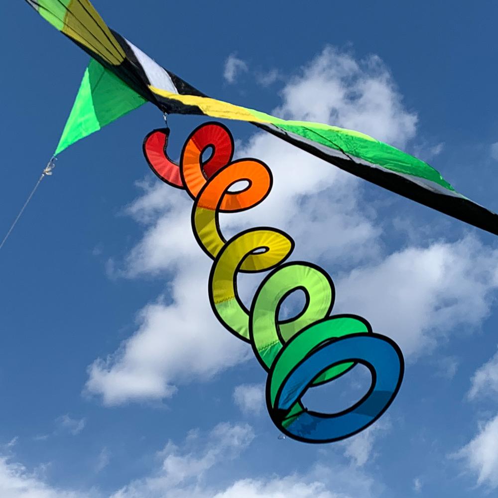 120Cm Regenboog Schroef Nylon Vlieger Staart Voor Outdoor Vliegende Vliegers Kinderen Leuke Accessoires