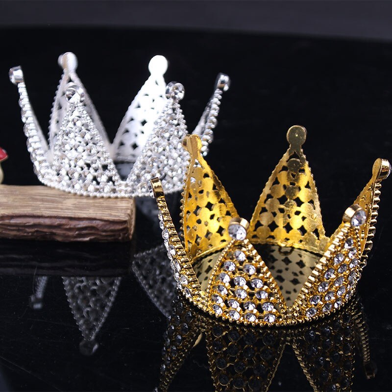 Mini Tiara encantadora, corona para pastel, Color dorado plateado, coronas de aleación, Princesa, suministros y decoraciones para fiestas,