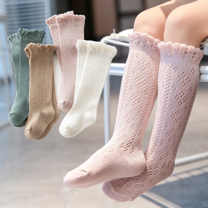 Sommer Baby Mädchen Aushöhlen Knie Hohe Socken Atmungsaktive Gittergewebe Baumwolle Prinzessin Lange Socke Spanisch Stil Dünne Socken Für 0-5 jahre