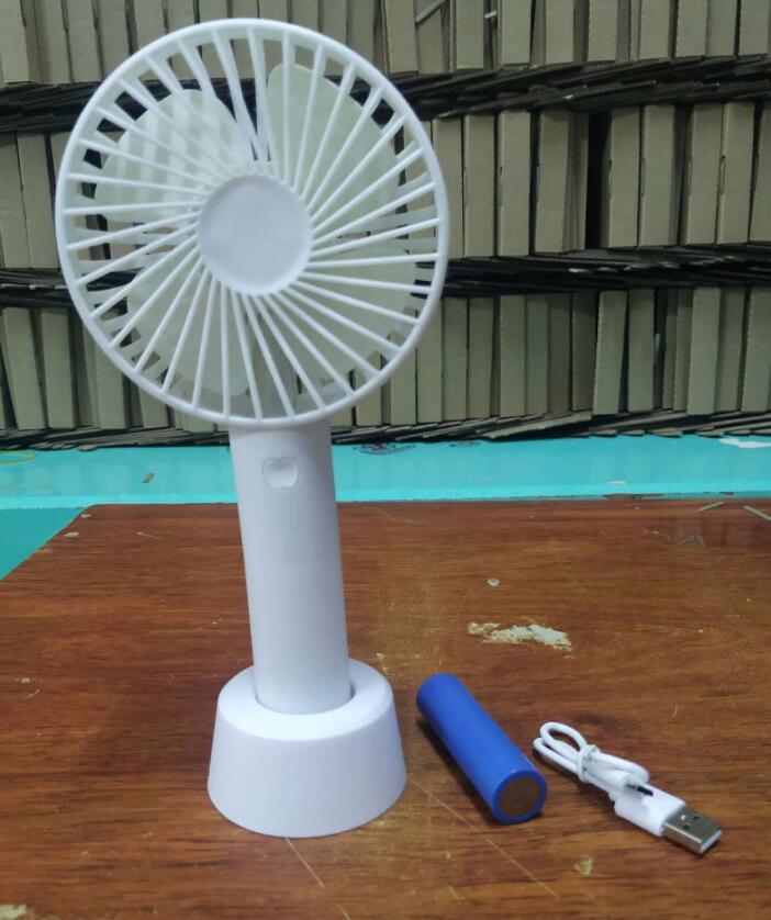 Fabriek Directe Clip Custom Hand-Held Draagbare Cartoon Base Fan Mini Stijl Usb Hand Elektrische Ventilator: white