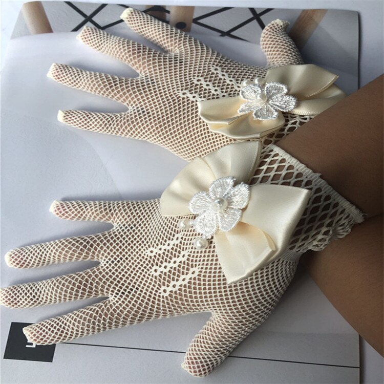 1Pair White Color Wedding Princess Gloves with Mesh Bowknot Wedding Party Bride Gloves Girl Performance Glove