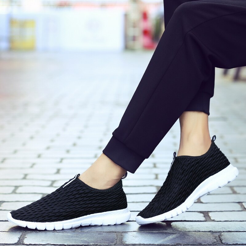 nouvelles chaussures de Tennis pour hommes baskets léger Jogging chaussures de Sport doux confort gymnase Fitness mâle marche Sport chaussures