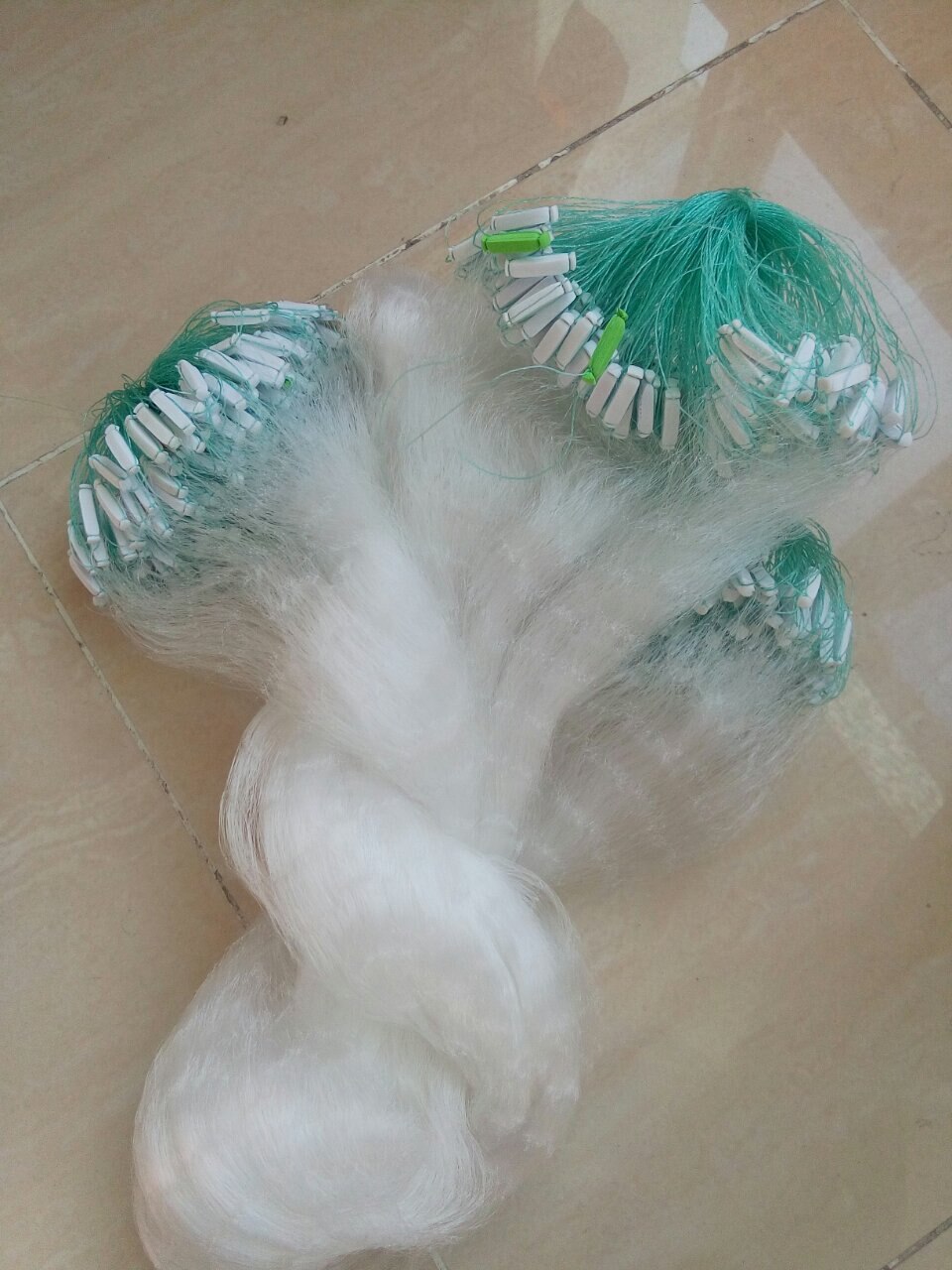 65M*1.8M 3Layers Monofilament Fishing Fish Gill Net Netting with Float Durable