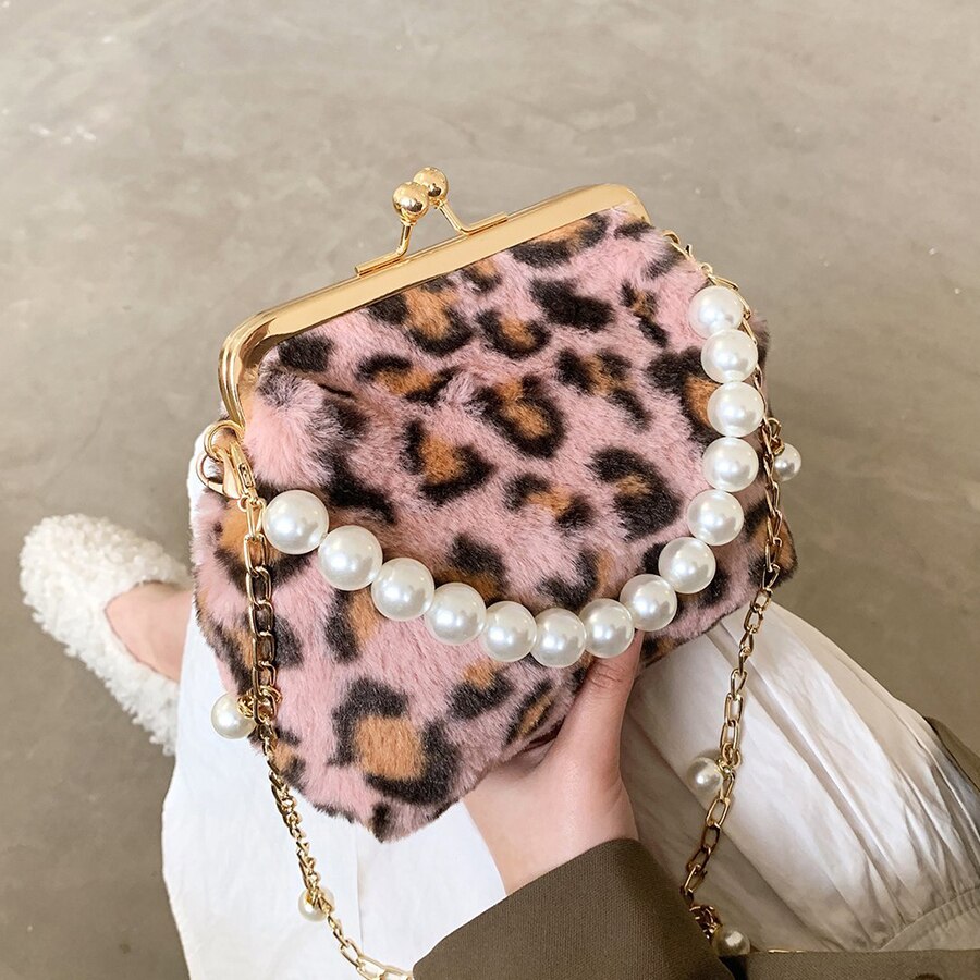 Moda de pelúcia leopardo sacos de ombro corrente pequenos sacos crossbody para mulheres bolsas de inverno pérola design tote bolsas de mão feminina 2020