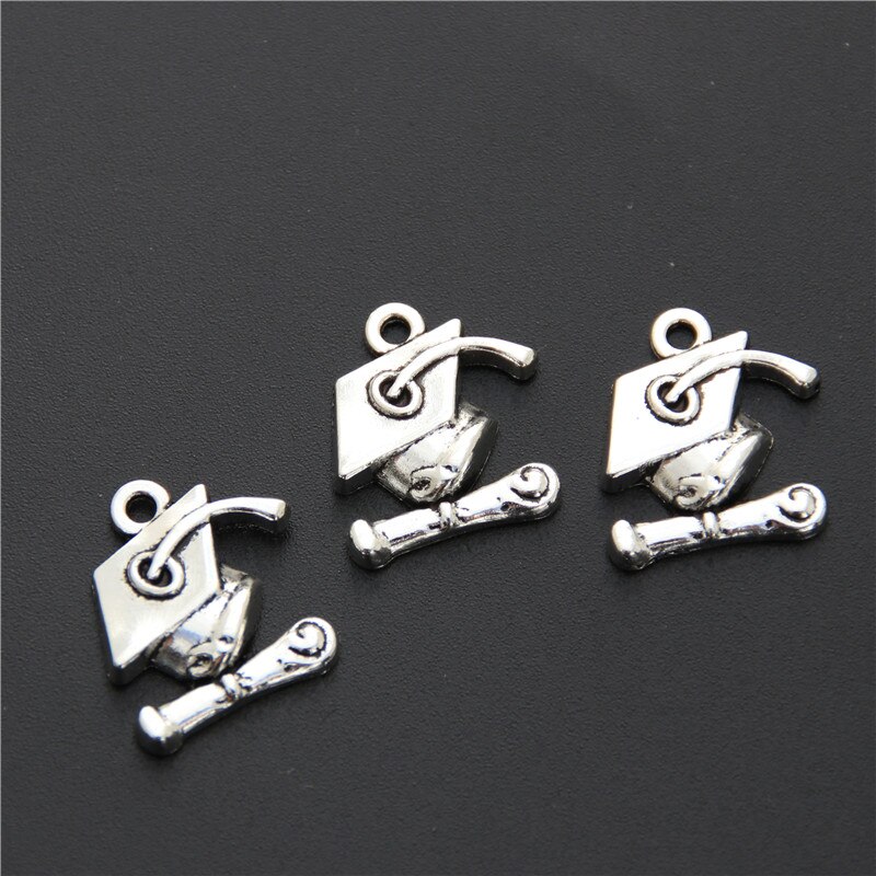 40 stks Zinklegering Afstuderen Cpa En Diploma Charms Antiek Zilveren Hoed Hanger Fit DIY Drijvende Charm A08