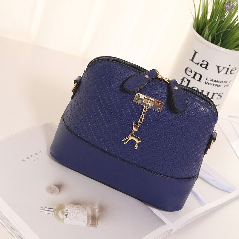 Shoulder Bags for Women Mini Bag with Deer Toy Shell Shape Small Messenger Crossbody Bag Ladies Zipper HandBags