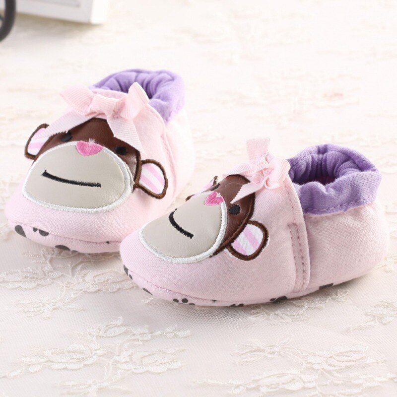 Zapatos de algodón para bebé recién nacido, zapatos de primavera bonitos de animales para bebés y niñas, zapatos clásicos de suela blanda para bebés, primeros caminantes