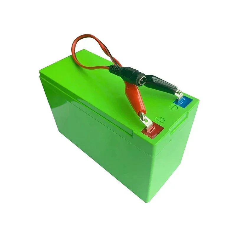 12V 100Ah lithium ion Rechargeable Battery Charger Deep Cycle Battery Pack For Kid Scooters with Built-in BMS Power display