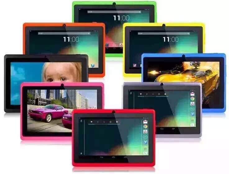 7 Inch 1024*600 Q88 Allwinner A33 Quad Core Tablet Pc Android 4.4 Kids Pad 512G 4G / 512 8G Dual Camera 0.3MP 5 Kleuren