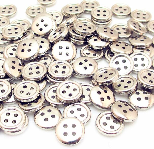 50 stuks/partij 3/4 " gouden plastic knopen 4 gaten knopen geschikt voor naaien kleding accessoires knutselen 12.0mm knopen: Antiek zilver