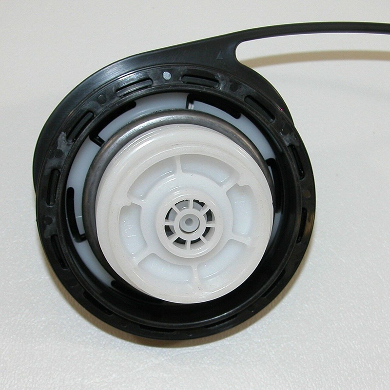 GT231 Fuel Tank Cap Fuel Tank Gas Cap Assembly for GMC 99-04 Silverado and Sierra