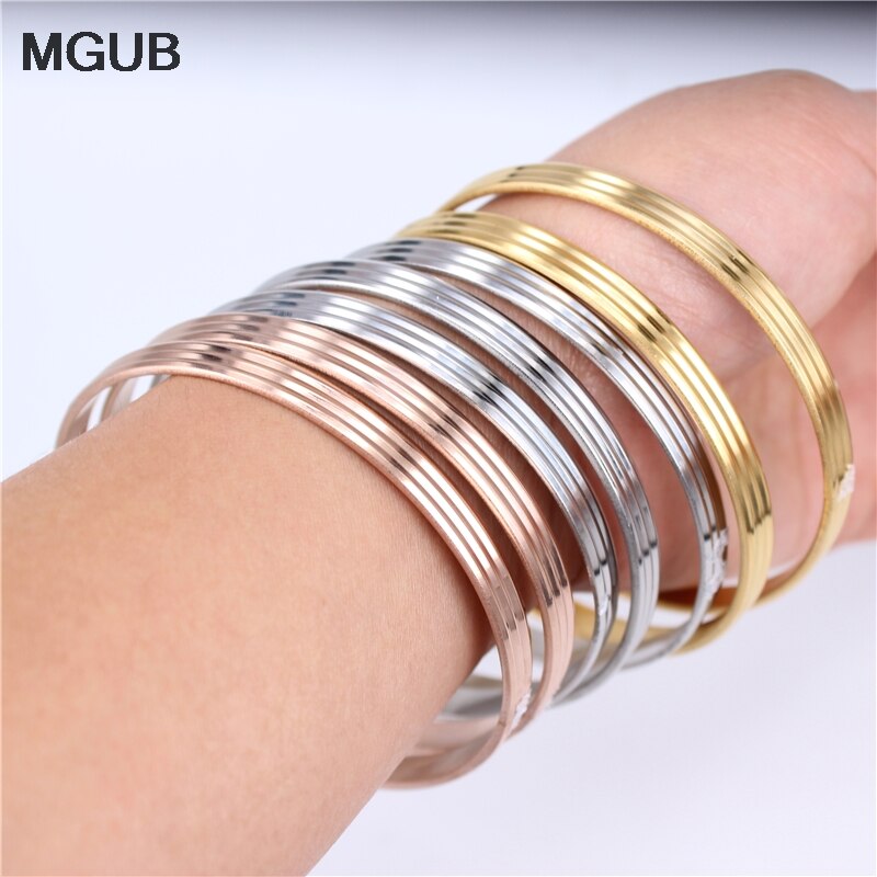 6mm de large trois lignes 3 couleur 70cm de diamètre en acier inoxydable 7 pièces/ensemble combinaison bracelets femmes accessoires LH476