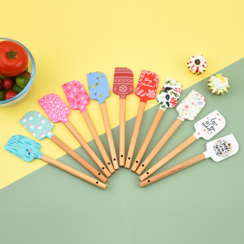 Silicone Cake Cream Spatula Butter Cake Bread Spatula Wooden Handle Cake Scraper Edge Smoother Decorating Kitchen Accessories