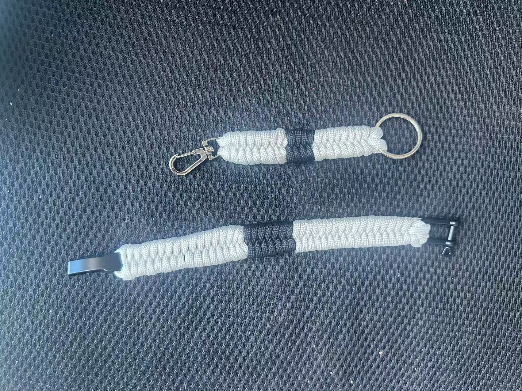 Brazilian Jiu-Jitsu Ranking Parachute Rope Set Adjustable Metal Carabiner and Keychain Outdoor Survival Camping Climbing: WHITE