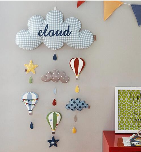 Diy tecido artesanal decoração de parede pingente cama sino parede pendurado decoração do quarto dos miúdos nuvens estilo crianças quarto do bebê berçário: A Finished