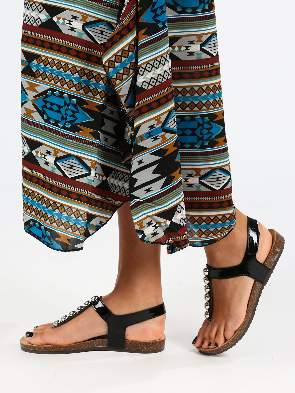 MISS DESIRE'E thong sandalen studded-Zwart