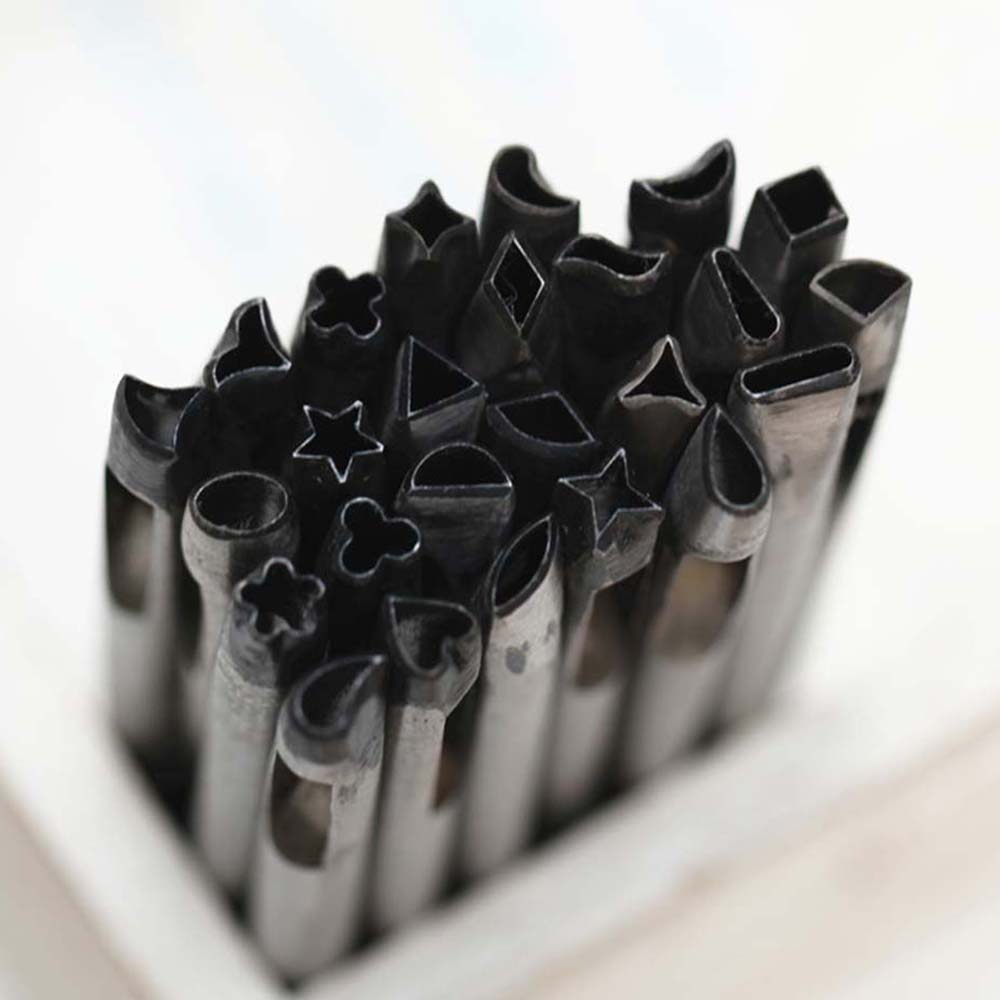 Diy Leather Craft Tool Punch 3Mm Vorm Bloem 20 Bloemen Hart Ster Punch Gemengde Gat Schoenen Tas Maken Gereedschap