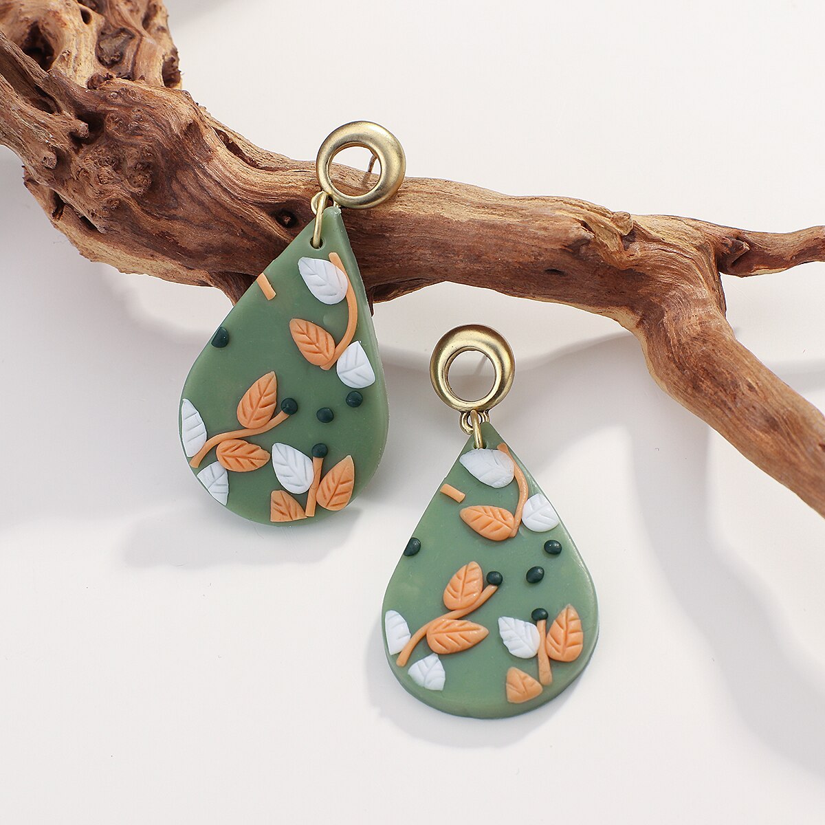 AMORCOME Unique Soft Polymer Clay Floral Dangle Earrings for Women Geometric Green Waterdrop Earrings Female Brincos