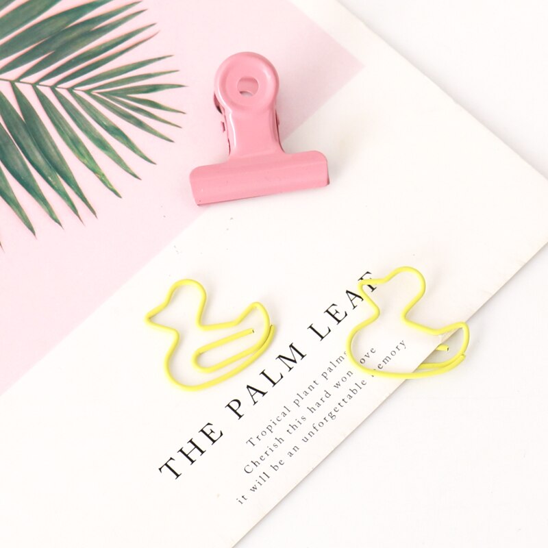 20pcs/box Cartoon Animal Shape Paper Clips Cute Duck Shaped Scrapbook Memo Clip Binder Paperclips Bookmark Stationery