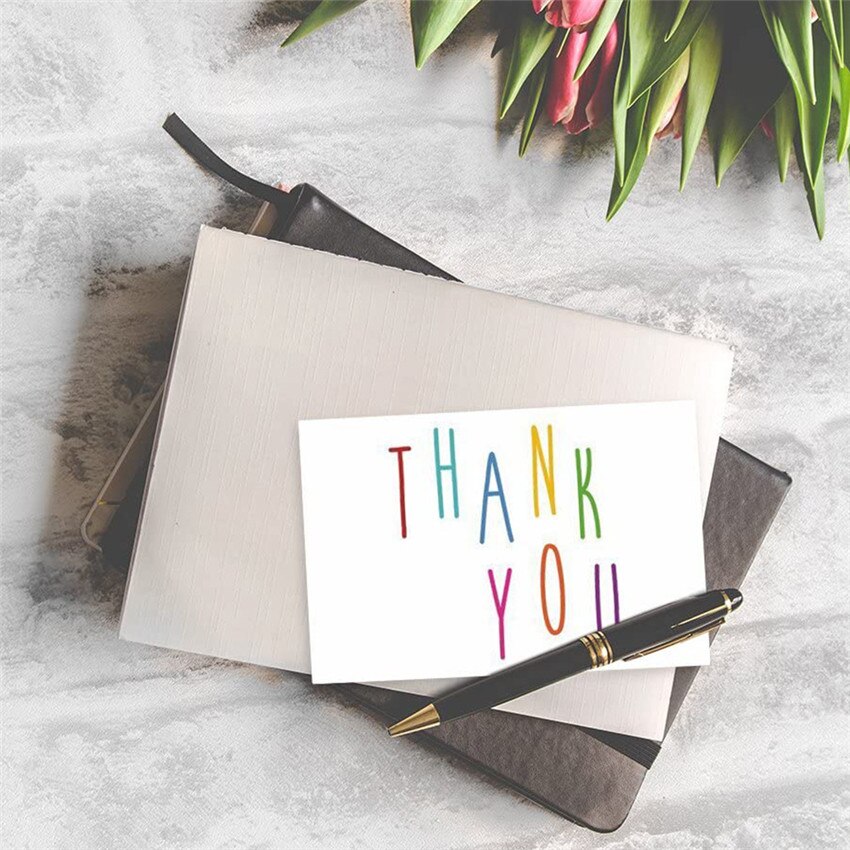 30Pcs carta Kraft colorata grazie carte etichetta per la decorazione di nozze piccola impresa dare carta regalo scuola bambini elogi carta