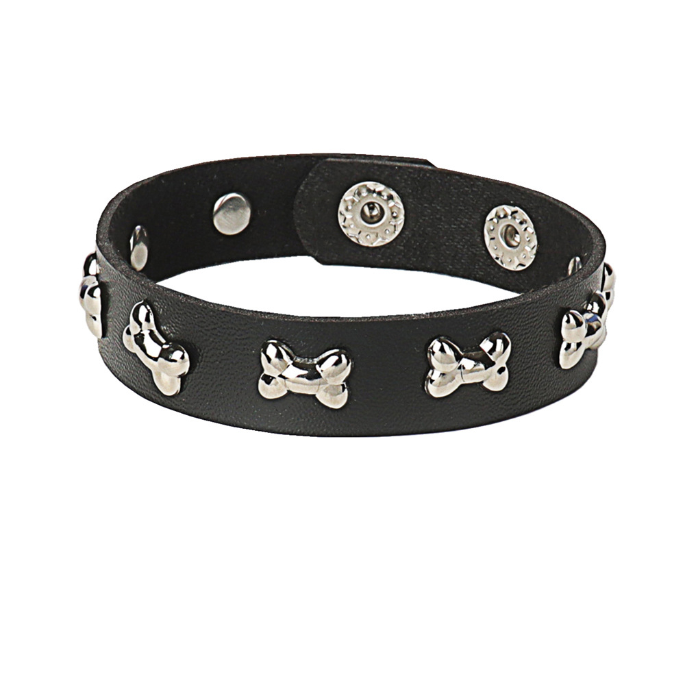 Retro rockröd rosa stjärna dödskalle spikarmband punk hjärtarmband svart nitad pu-läderarmband för män kvinnor herrsmycken: Mörkt guld