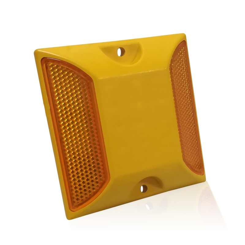 factory price yellow plastic road marker stud