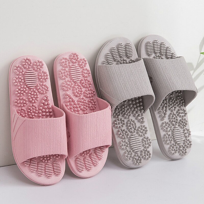 Sommartofflor inomhus halkfria massageskor unisex solid mjuk botten par tofflor hem sandaler män massagepunkt