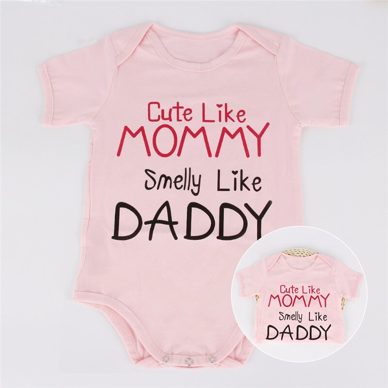 Lyserøde nyfødte outfits sommer drenge piger tøj baby spædbørn bukser 0-24m børn outwear onesies toppe mor far med klistermærke