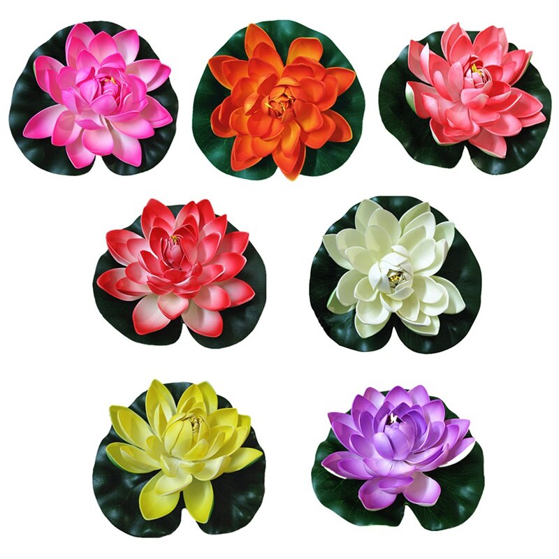 Simulatie van een zwembad, aquarium, bloemendecoratie, waterlelie, buitentuinsculpturen