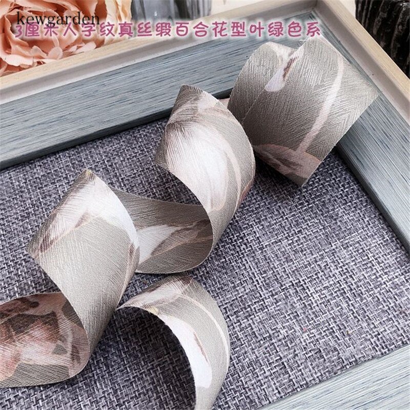 Kewgarden 30mm 3cm bedrukte bloemen satijnen linten handgemaakte tape diy strik haaraccessoires band 10 meter: Lichtgroen