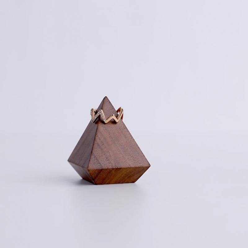 Konisk trekloss ringholder finger trebord ringe vise stativ smykke stativ hjem ornamenter kunst ringe stativ holder: 50mm