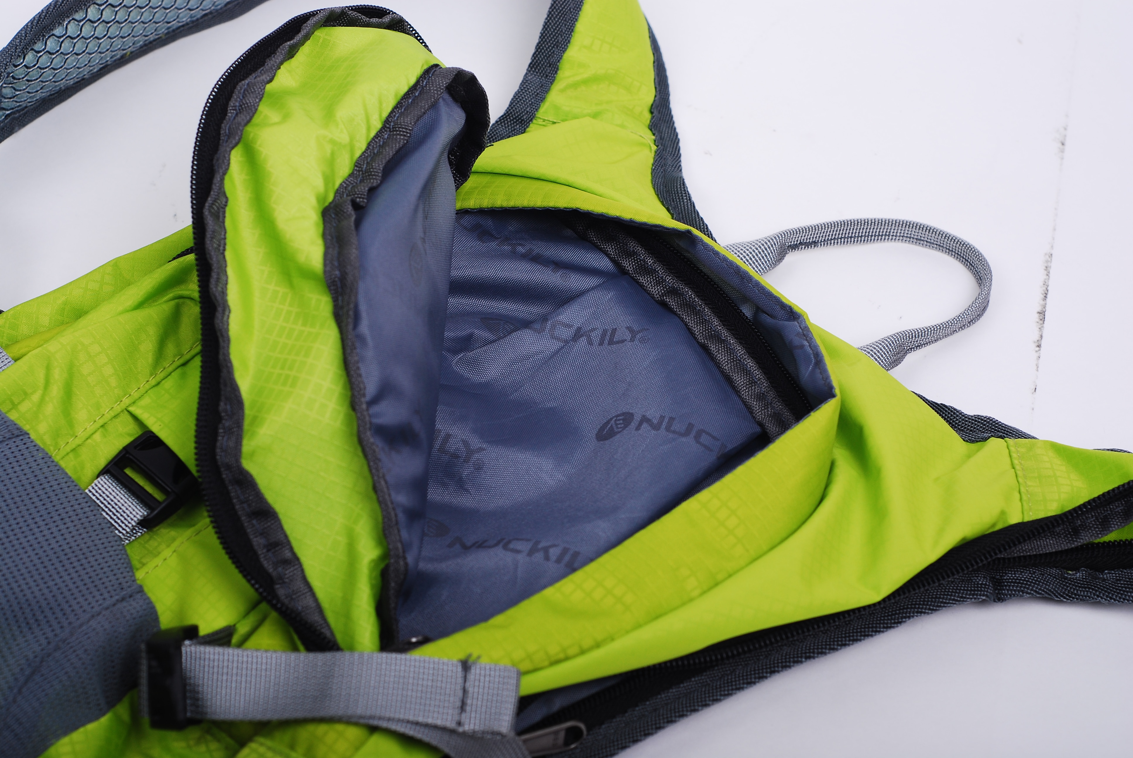 Waterproof Bicycle Bag 20L Bike Water Backpack Ventilate Ultralight Bike Water Climbing Running Hiking Sports Cycling Backpack