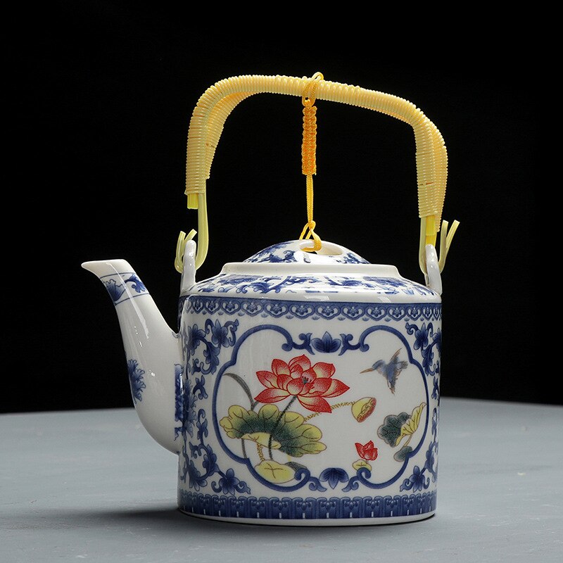 Théière en céramique 800ml style chinois théière en porcelaine bleue et blanche imprimée à la main poignée en bois de bambou fournitures de cuisine