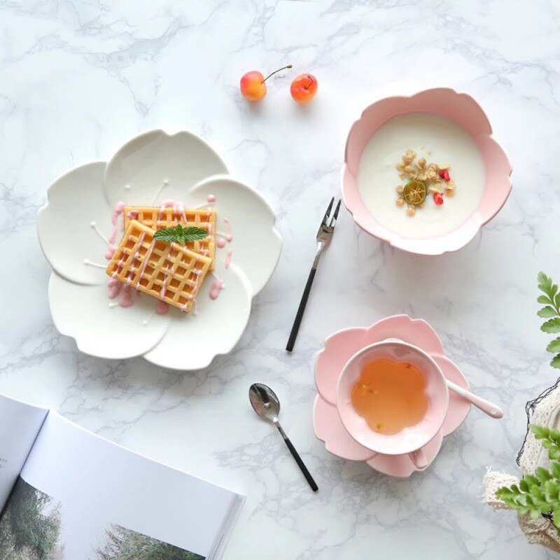 1pcs Ceramic Dinner Set Pink Kitchen Tableware Plates Flower Shape Chili Sauce Dish Plastic Plates*