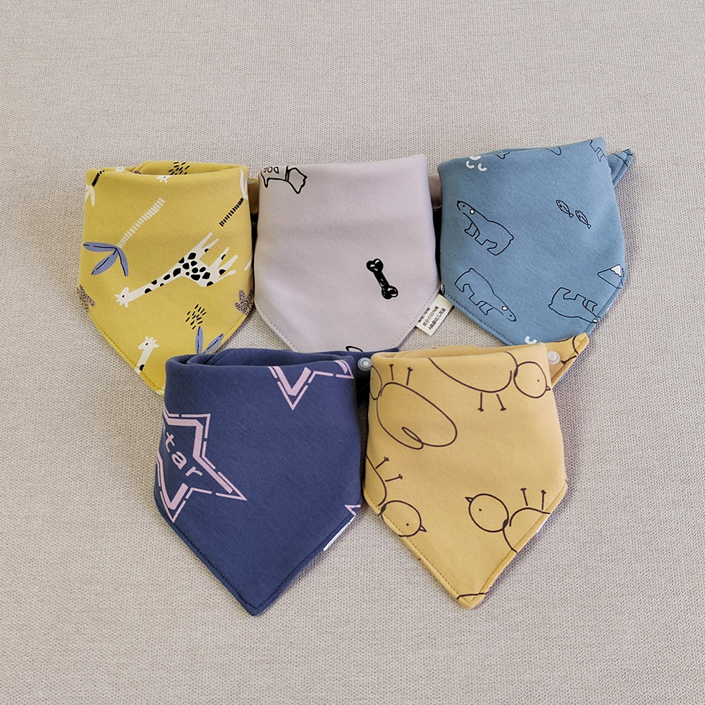 5 teile/los Baby Lätzchen Dreieck Doppel Baumwolle Lätzchen Cartoon Print Speichel Handtuch Baby Jungen Mädchen Fütterung Schürze Baumwolle Bandana Lätzchen