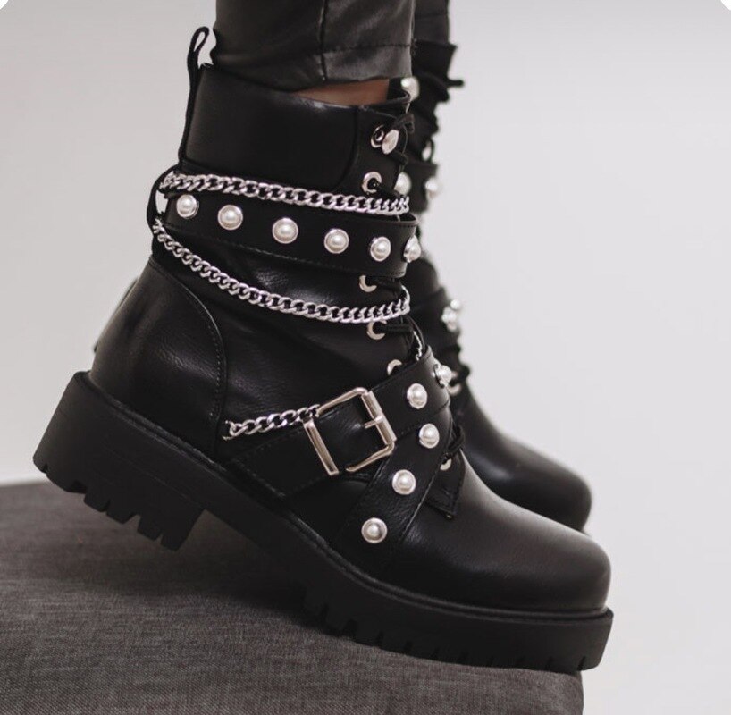 Kvinner punk motorsykkel støvler metall kjede dekorasjon plattform firkantet hæl studded zip trend kule biker sko kvinne