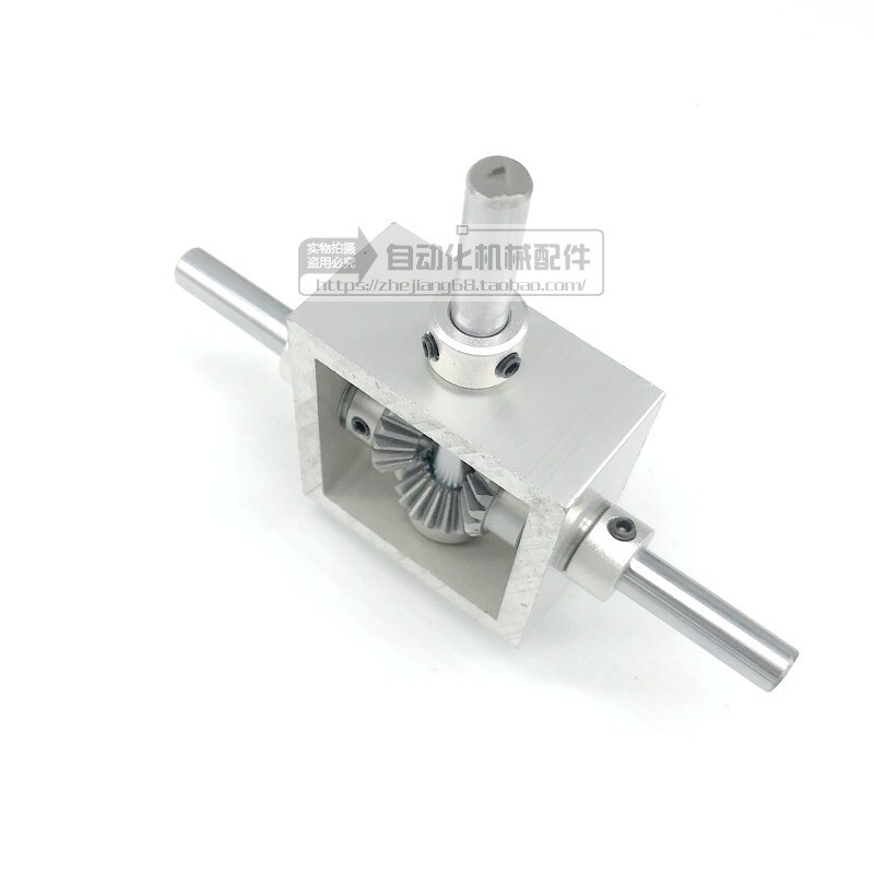 90 degree right angle transmission small bevel gear corner device, one input and two output front and reverse conversion 1 to1