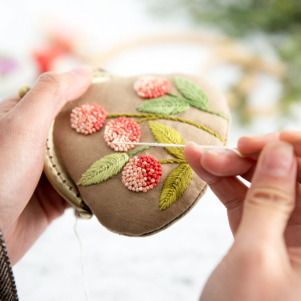 1 Set Handmade Embroidery Starter Kit Kiss Clasp Lock Coin Purse Clutch Bag DIY Embroidery Tools Kit Wool Needle Accessories Kit