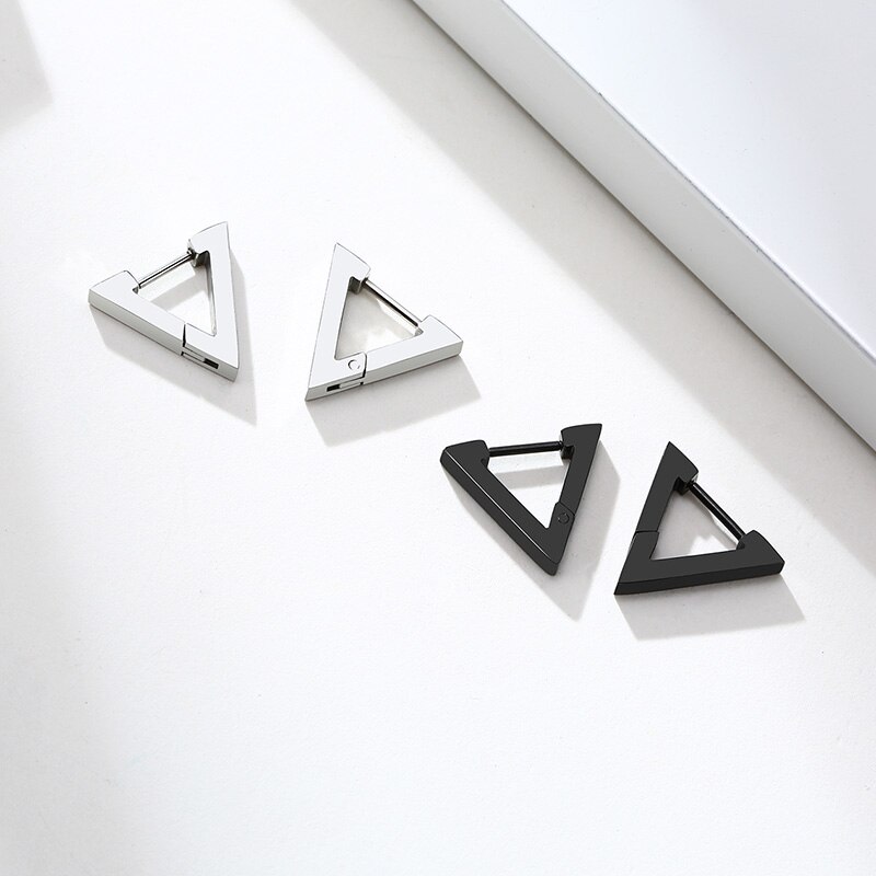 Pendientes de acero inoxidable con forma de triángulo para hombre y mujer, aretes pequeños, Piercing, Piercing, estilo moderno, único