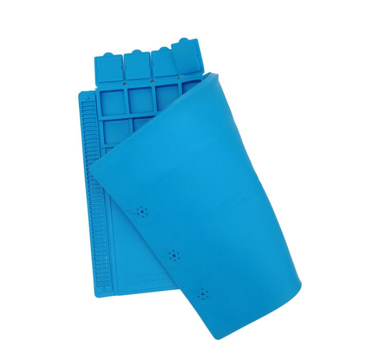 Tappetino ESD Antistatico Per Saldatura 35x60 Cm | Resistente Al Calore Fino A 500°C | Blu, Con Braccialetto E Cavo Di Terra | Ideale Per Riparazioni Elettroniche