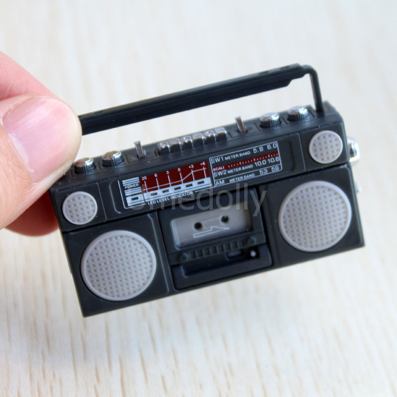 Sød 1/12 skala miniature dukkehus radio / mini båndoptager model  ob11 blyth dukkehus møbler dekoration tilbehør legetøj: Båndoptager en