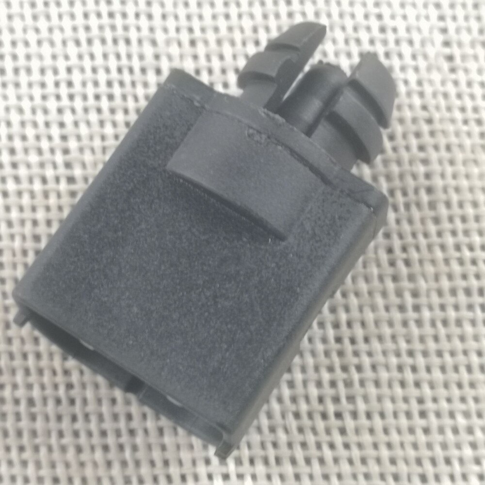 TP-SE0054 Truck Water Temperature Sensor 20927970 For Volvo FH12 1347010 coolant Sensor