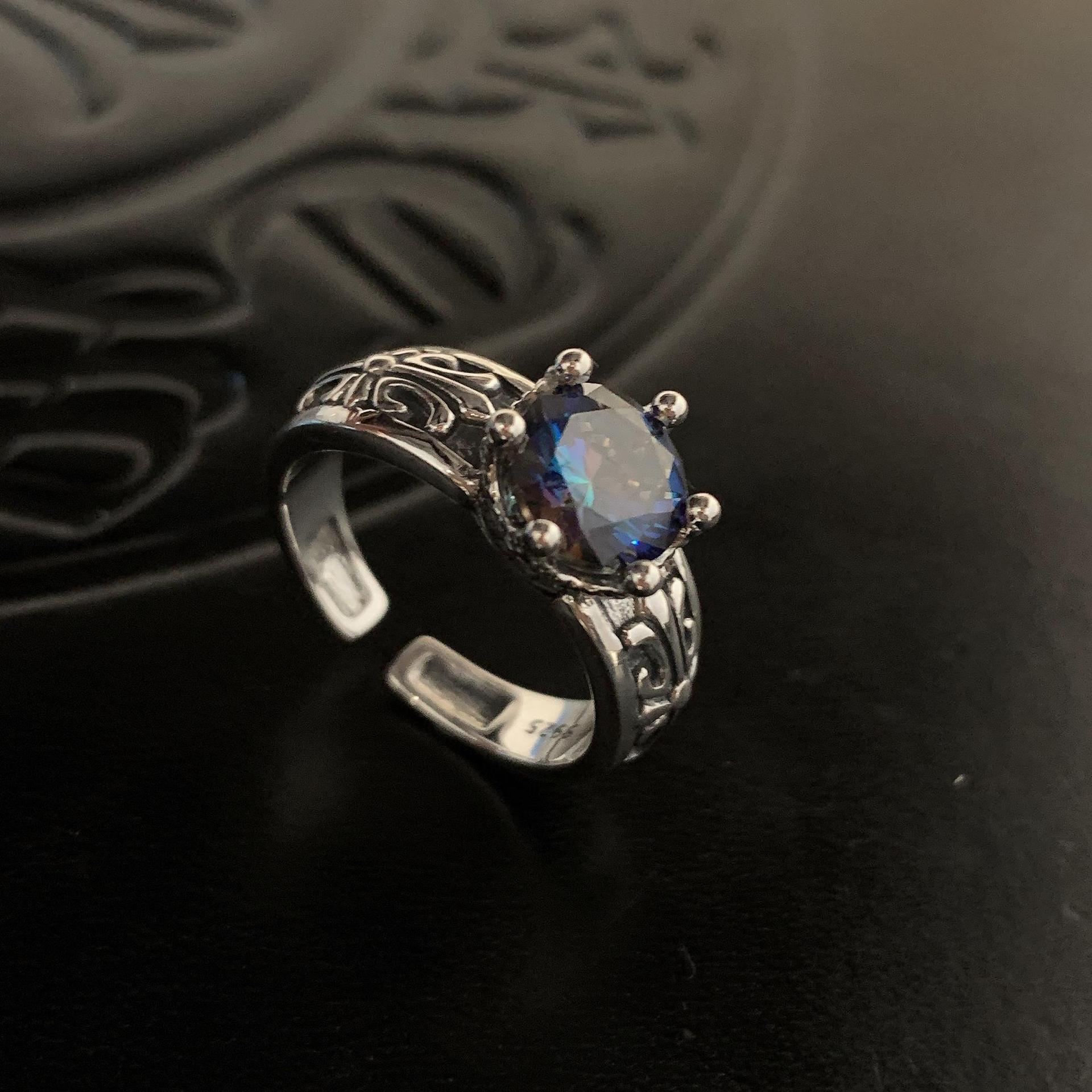 Amore forma anello in pietra di luna tendenze moda gioielli gotici squisito anello da donna regolabile regali romantici regali per il nuovo anno: Blue Zircon