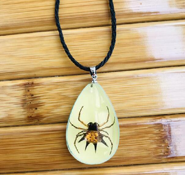 Resin Insect Charms Necklace Luminous Insects Amber Pendant Rope Necklaces Scorpion Ant Stalls Manufacturers: K6301-9