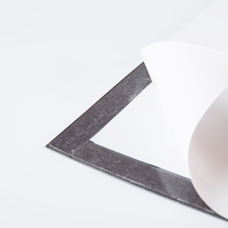 Deli 1 pcs Magnetische teken houder whiteboard opknoping zachte magnetische sterke zuigkracht A3 drukgevoelige lijm presentatie folde