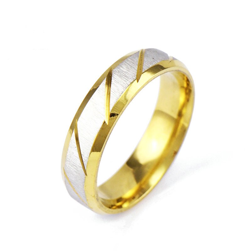 Edelstahl Hochzeit Ring für Frauen und Männer Klassische Gold Farbe Engagement Ring Bands Schmuck EKUSTYEE