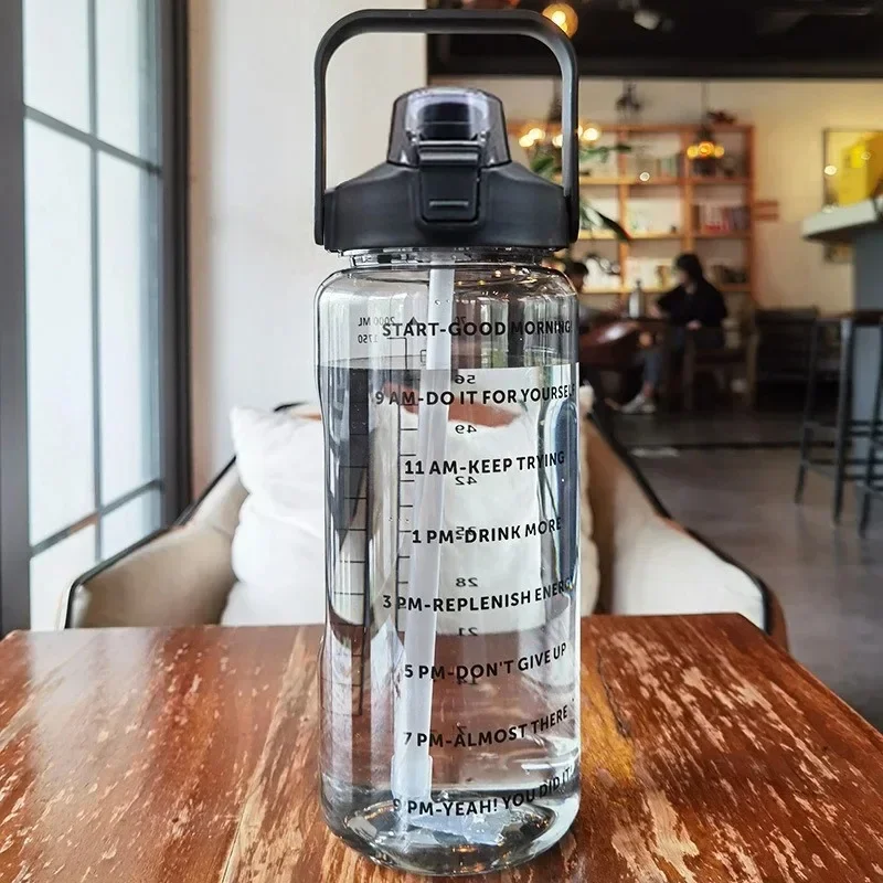 2l Draagbare Waterfles Grote Capaciteit Plastic Stro Water Cup Drinkfles Met Tijdmarkering Voor Buitensporten Fitness: Black